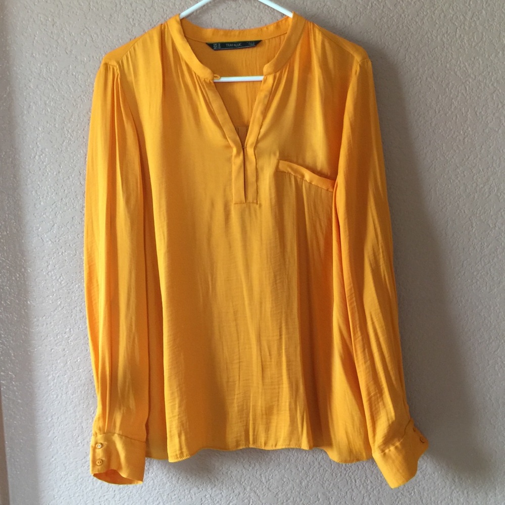 Zara mustard long sleeve blouse